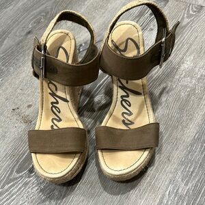 Skechers Women's Tan Sandals